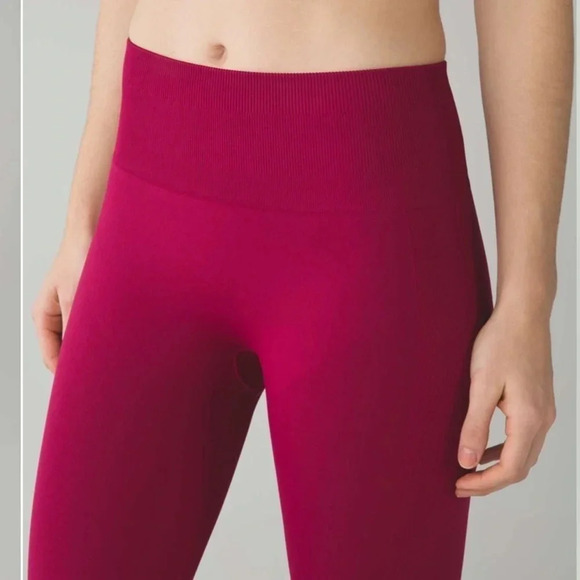 Lululemon Zone In Crop 21" Leggings Berry Rumble seamless High Rise Size 4 - Picture 3 of 9